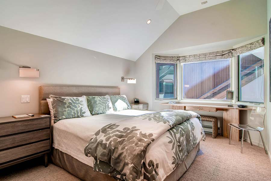 100-East-Meadow-Drive-Vail-CO-large-016-16-Bedroom-1494x1000-72dpi