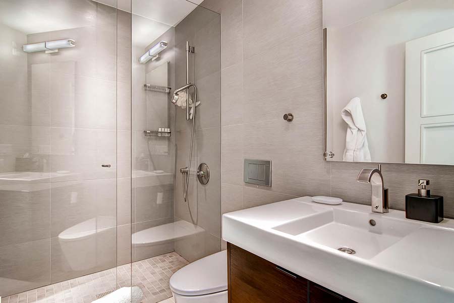100-East-Meadow-Drive-Vail-CO-large-018-18-Bathroom-1495x1000-72dpi
