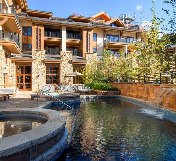 100-East-Meadow-Drive-Vail-CO-print-026-23-Exterior-Pool-2700x1808-300dpi