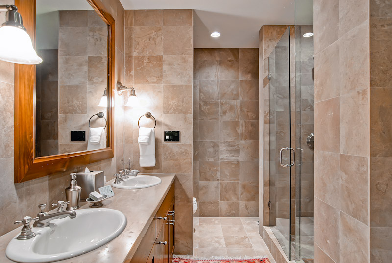 120529_EastWestResorts_16 SC511_HDReal_lo