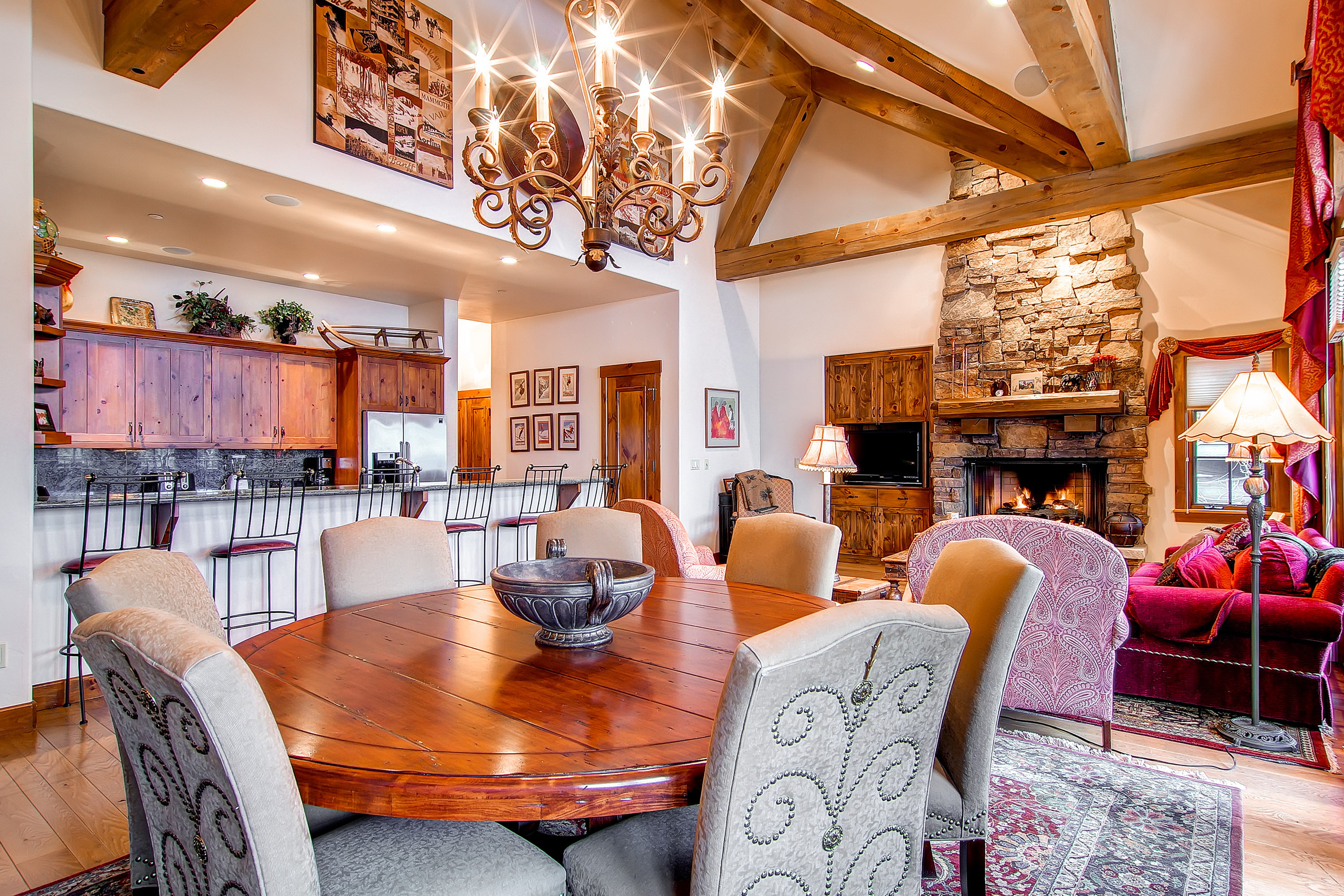 121205_East-West-Resorts_12 Quartermoon 1258_HDReal_hi