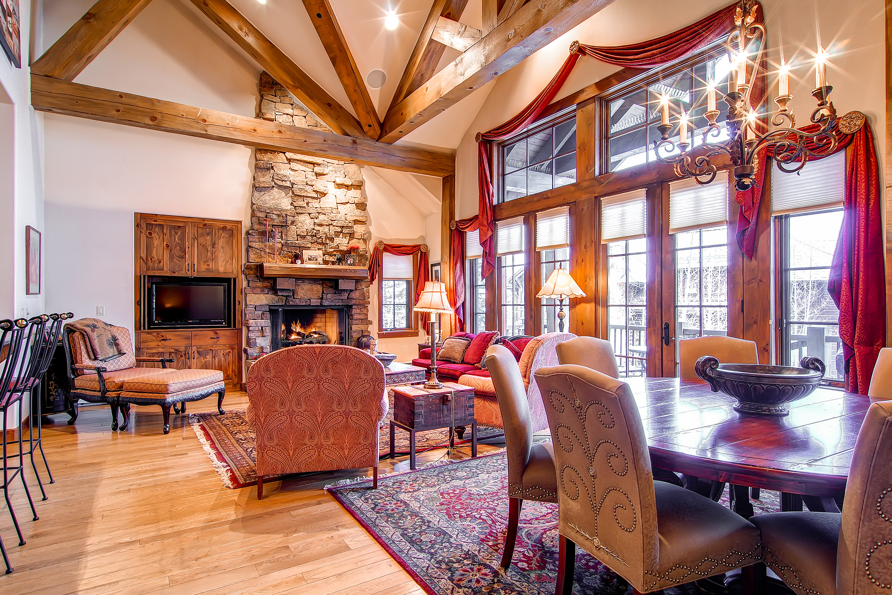 121205_East-West-Resorts_17 Quartermoon 1258_HDReal_hi