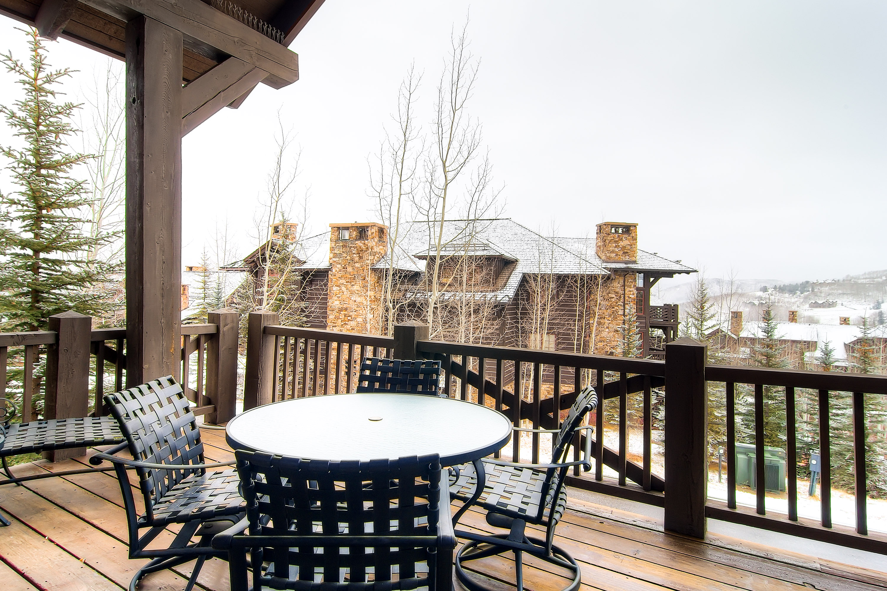 121205_East-West-Resorts_30 Quartermoon 1258_HDReal_hi