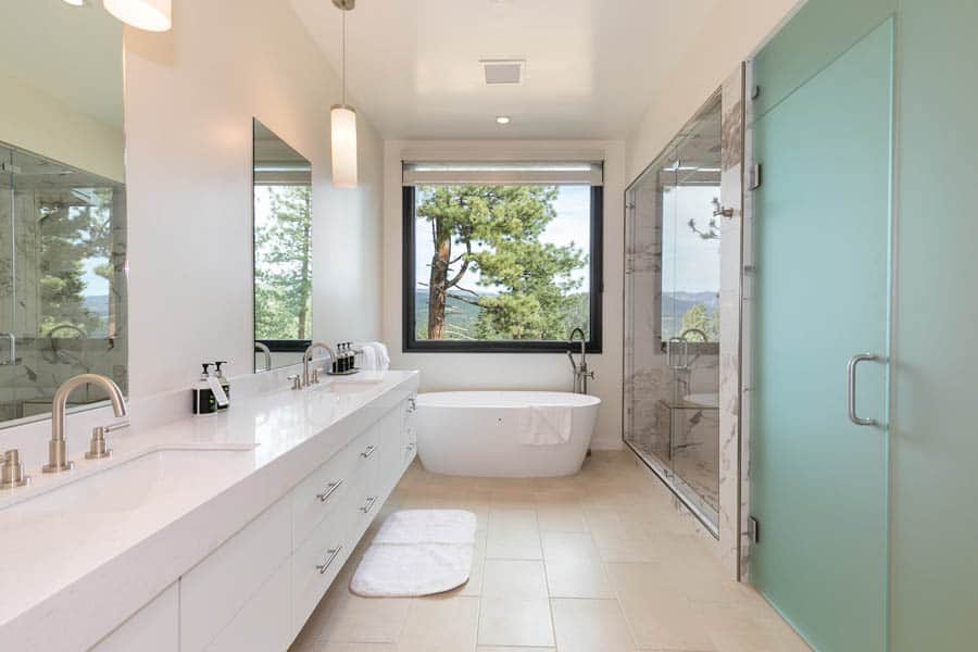 15136 Boulder Pl Truckee CA-print-018-019-Bathroom One-3273x2182-300dpi_1