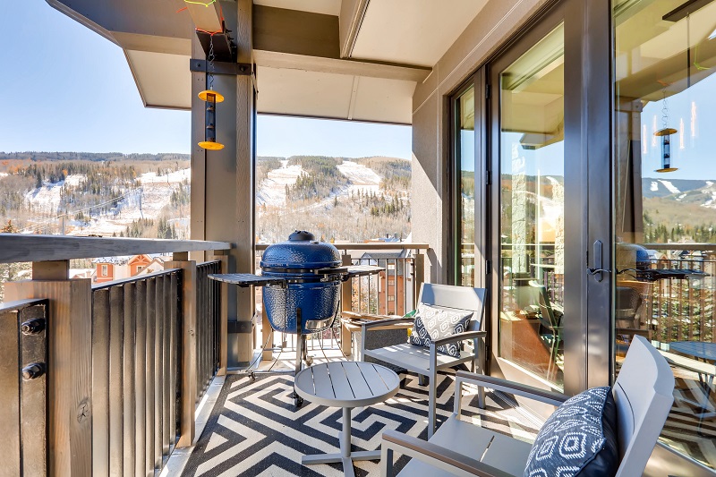 701 W Lionshead Circle Vail CO-print-021-18-Balcony-3600x2399-300dpi