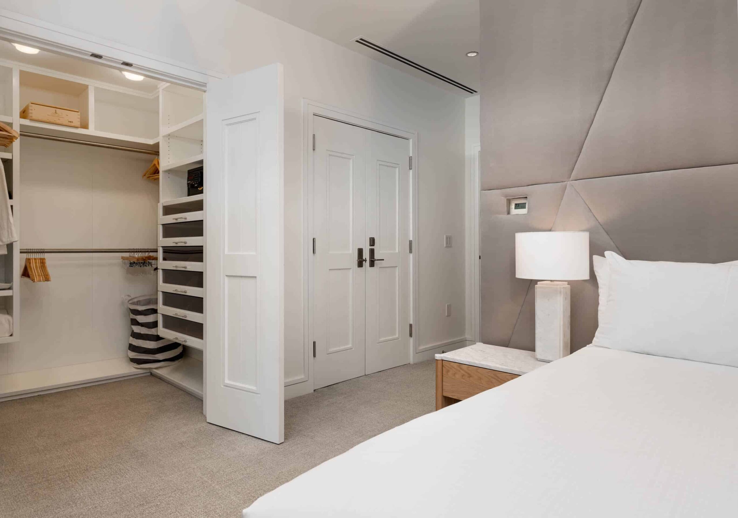 EWH_Solaris_PHFE-14_PrimaryBedroomCloset