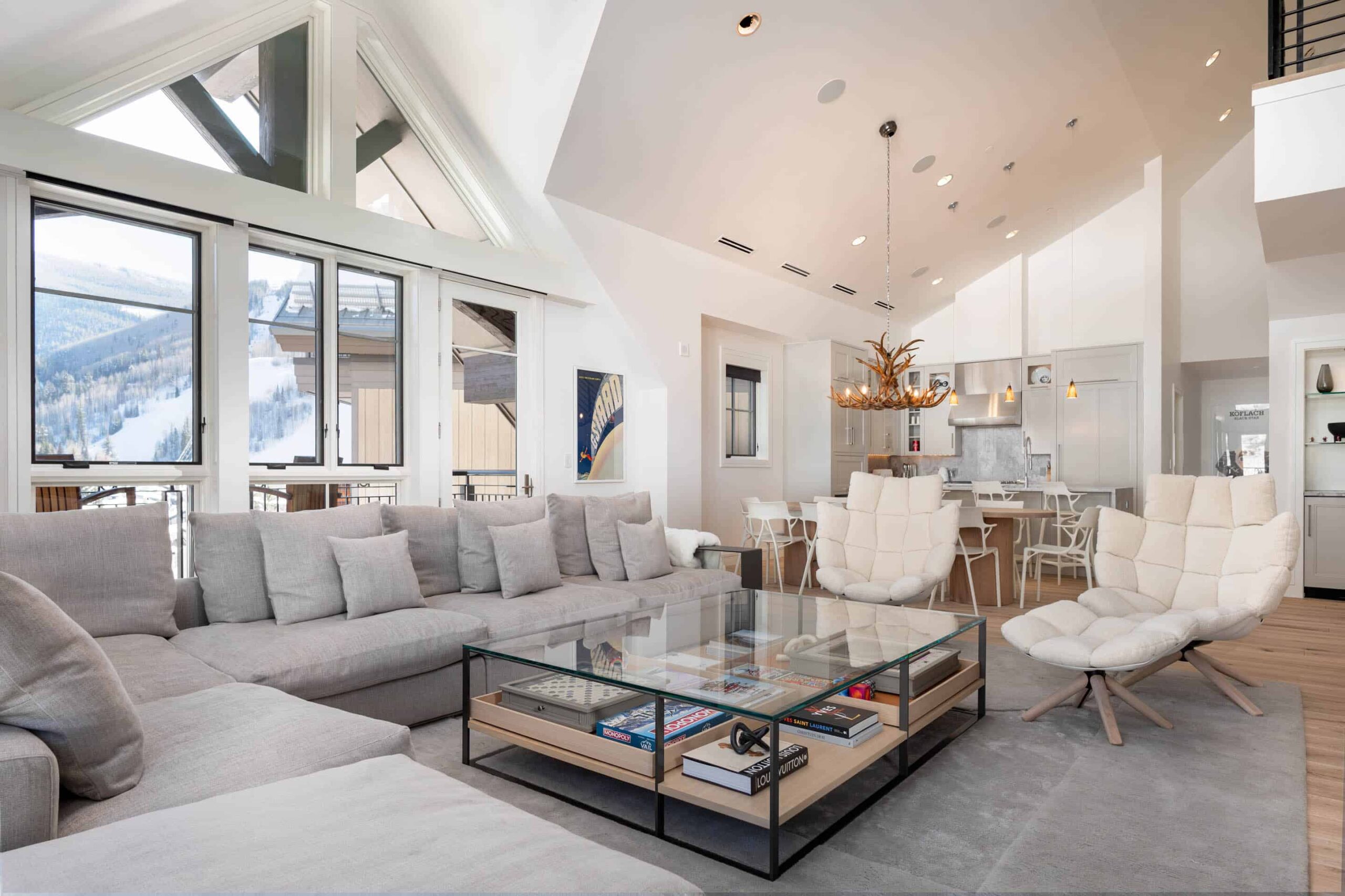 EWH_Solaris_PHFE-1_GreatRoom