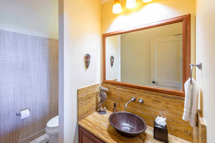 Kaunaoa_10B_Bathroom