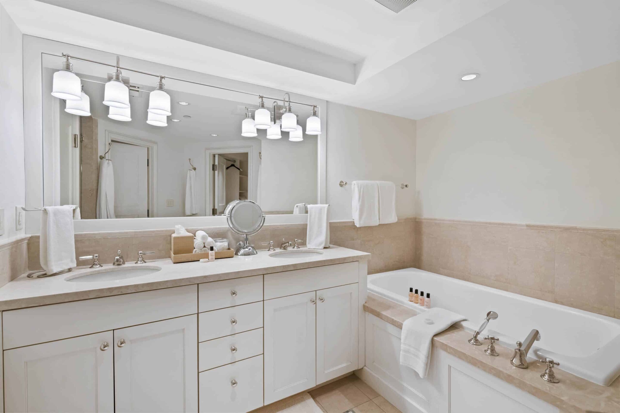 hyatt-5-4899_52581832626_o