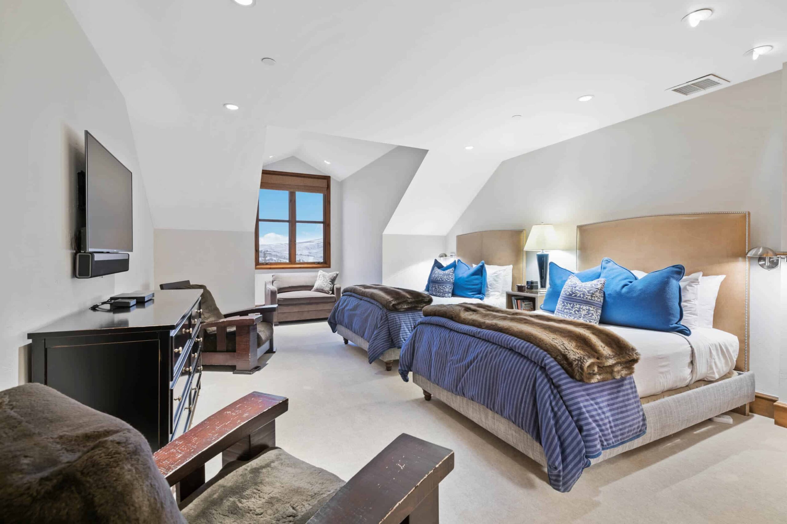 hyatt-5-4949_52582264720_o